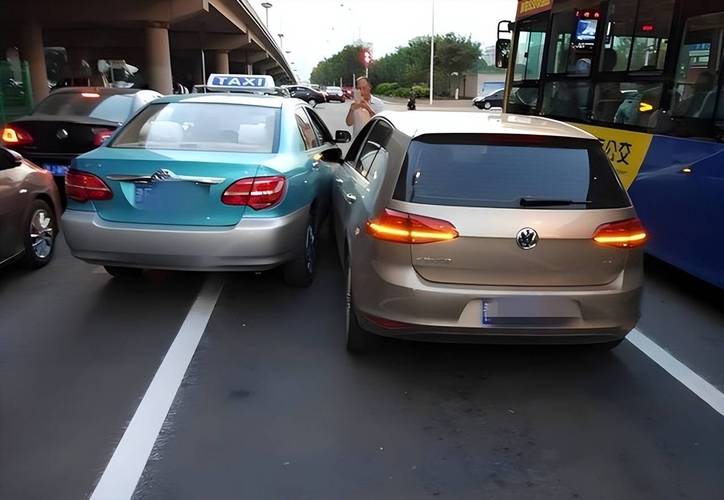 2000年马路上都有什么车,2000年的马路