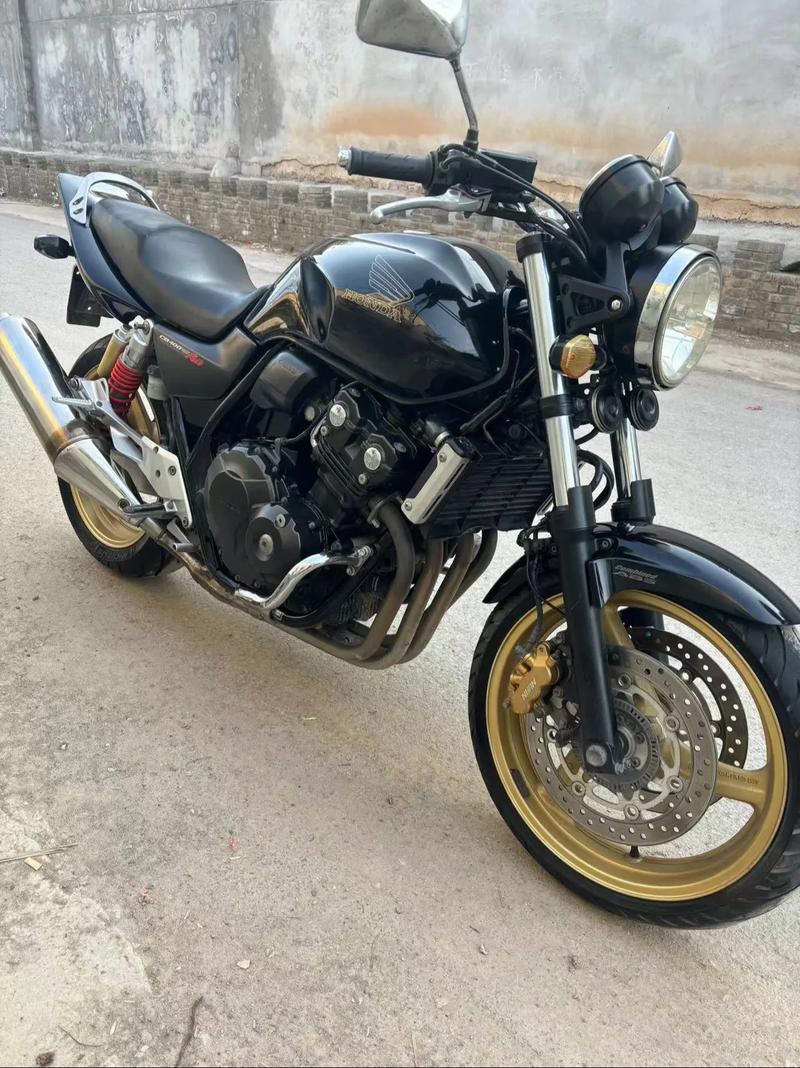 本田cbr400老款/本田cbr400老款图片