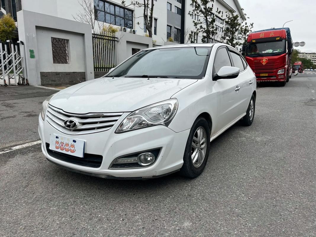 【现代悦动最低报价,现代悦动2020新款多少钱上路】