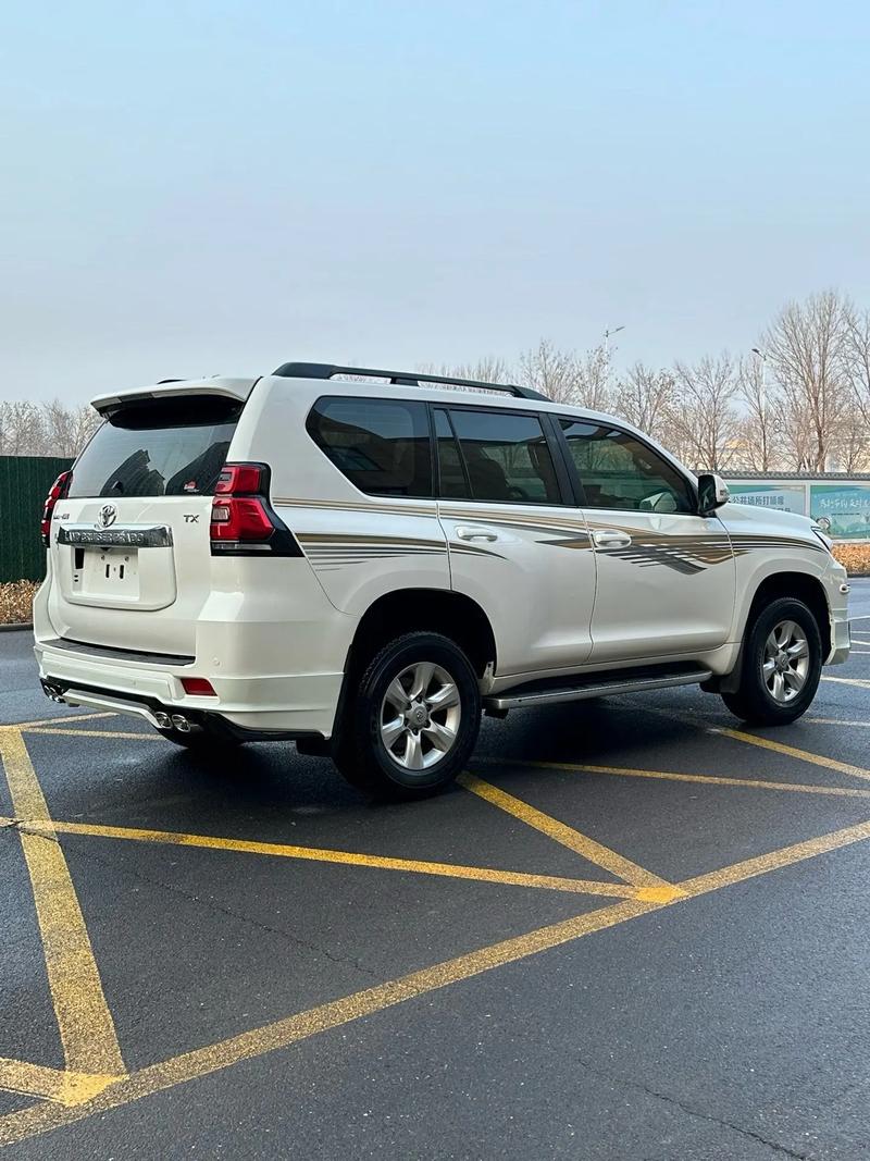 2012款霸道4000二手车多少钱/12年40霸道二手多少钱