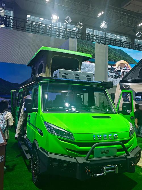 依维柯油电混合货车,依维柯混动