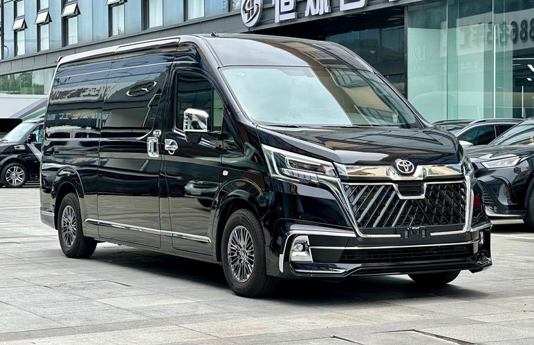 丰田七座商务车metris 丰田七座商务车2024款最新款