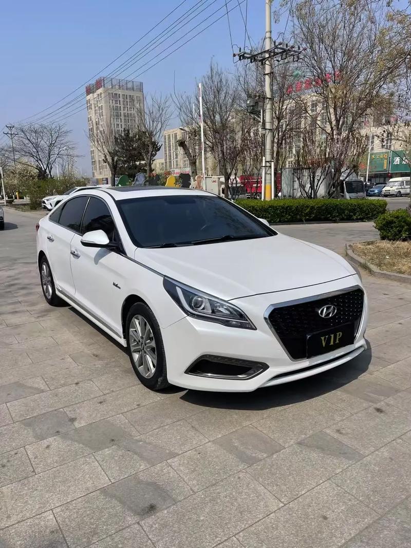 2017年索纳塔9(2017年索纳塔备胎箱视频)