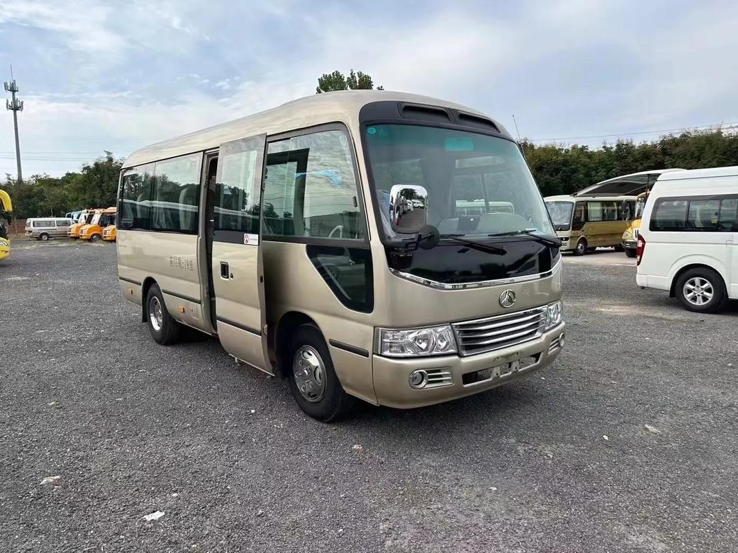 江铃仿考斯特(江铃仿考斯特19座价格)