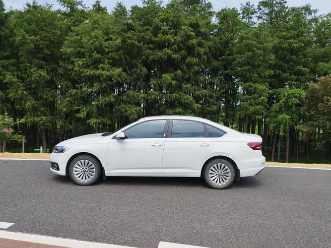 【朗逸21款图片,大众朗逸21款图片】