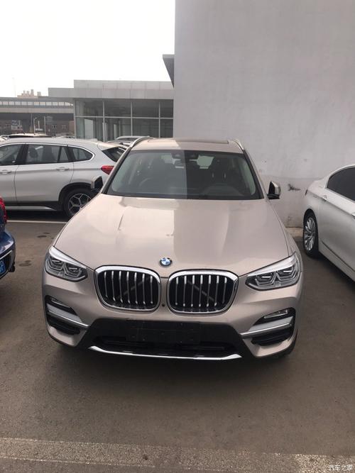 x3宝马月光银(2021宝马x328i月光银色)