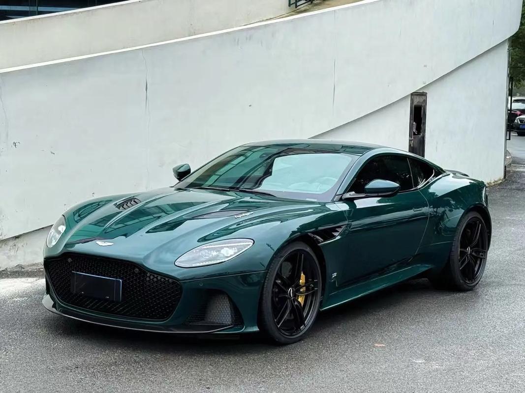 阿斯顿马丁dbs限量版多少钱 阿斯顿马丁dbs介绍