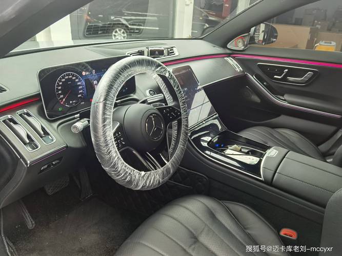 s400l奔驰图片(奔驰s400l图片内饰)