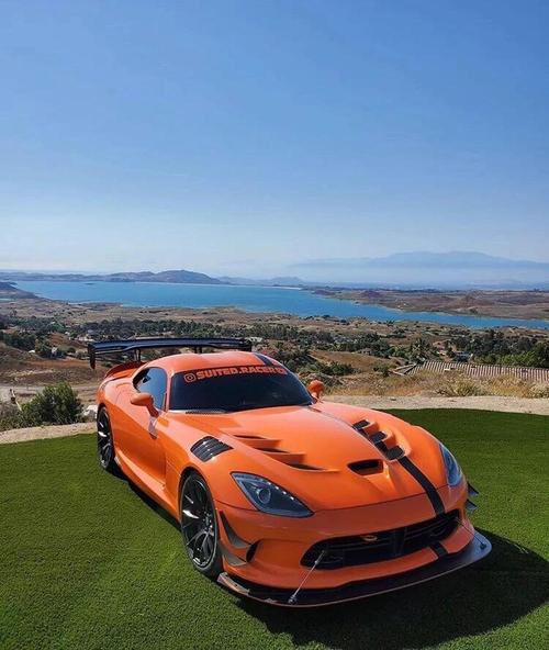 【道奇蝰蛇报价道奇蝰蛇汽车最,道奇蝰蛇汽车价格】