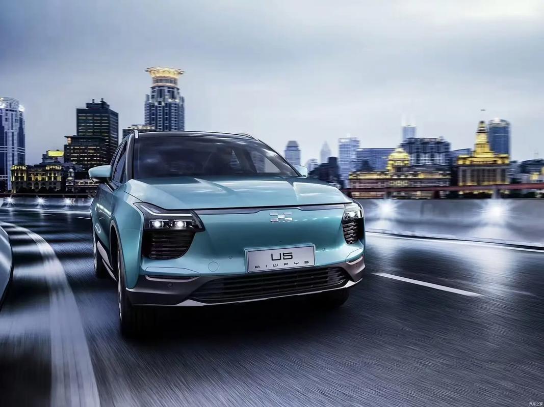 爱驰u5用的什么品牌的电池(爱驰u5评测视频)