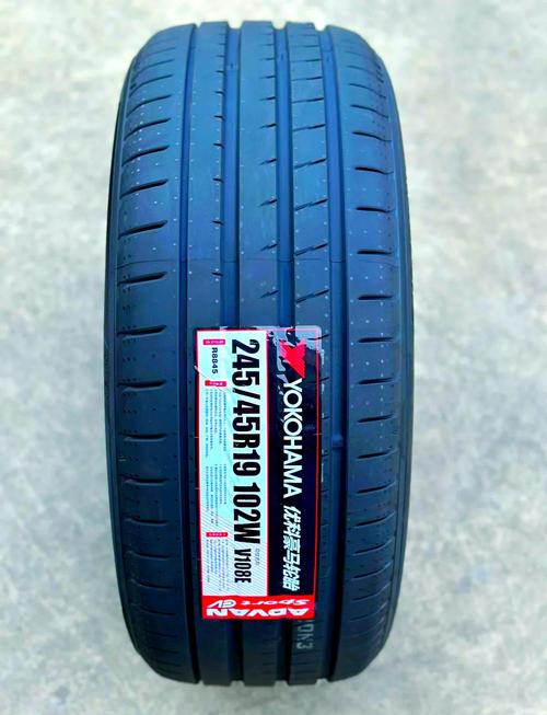 横滨轮胎与米其林哪个好/横滨v552和米其林浩悦4