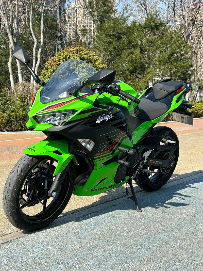 川崎小忍者400cc四缸多少钱(川崎小忍者四缸400cc报价)