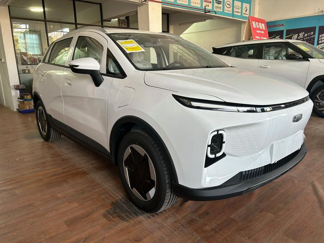 吉利新能源汽车官网几何,吉利几何新能源suv