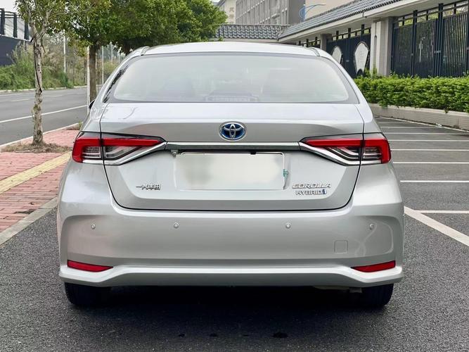 丰田卡罗拉混动车型价格,丰田卡罗拉混动2021款价格